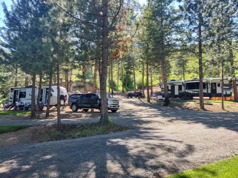 RV Park with large spaces near Hells Canyon and the Snake River